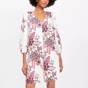 LOFT‎ Garden Pleated V - Neck Swing Dress Size Medium